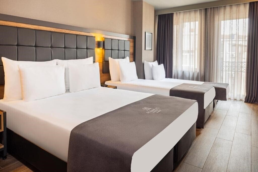 Фото Marius Hotel 5*