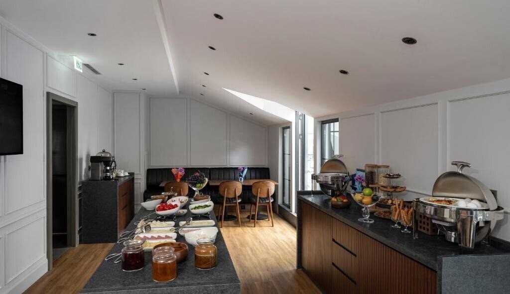 Панорама Livro Hotel 4*