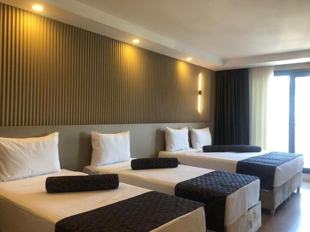 Вид Grand Iska Hotel 4*