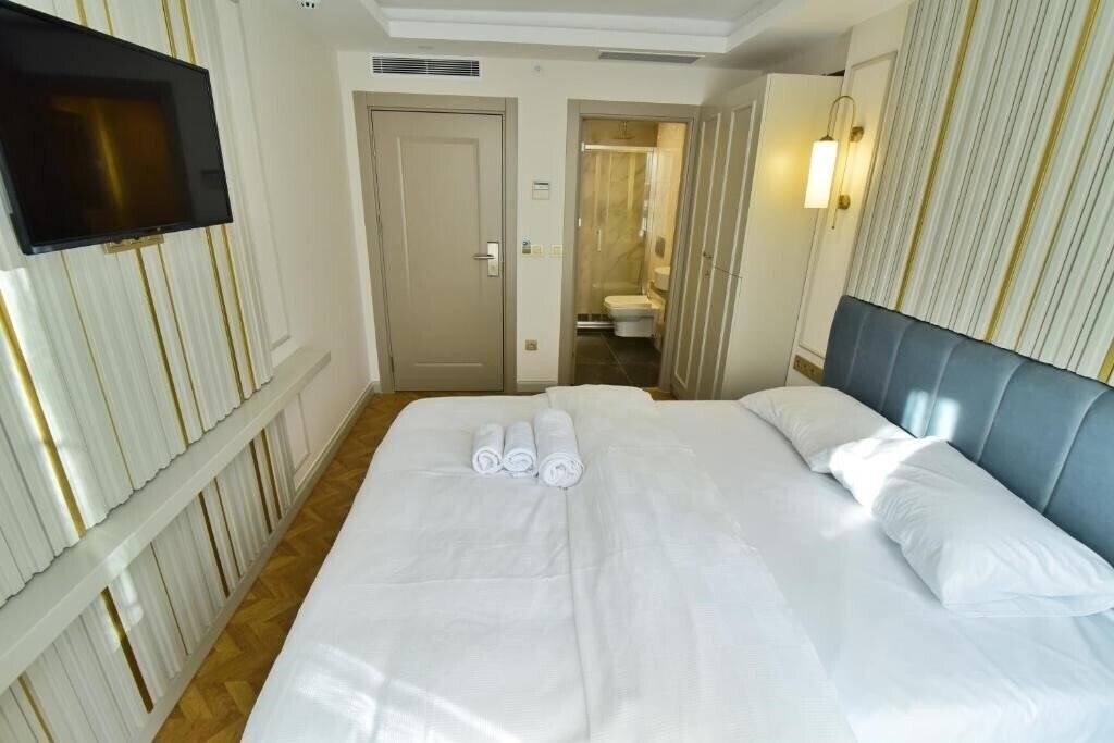 Панорама Serai Hotel 4*