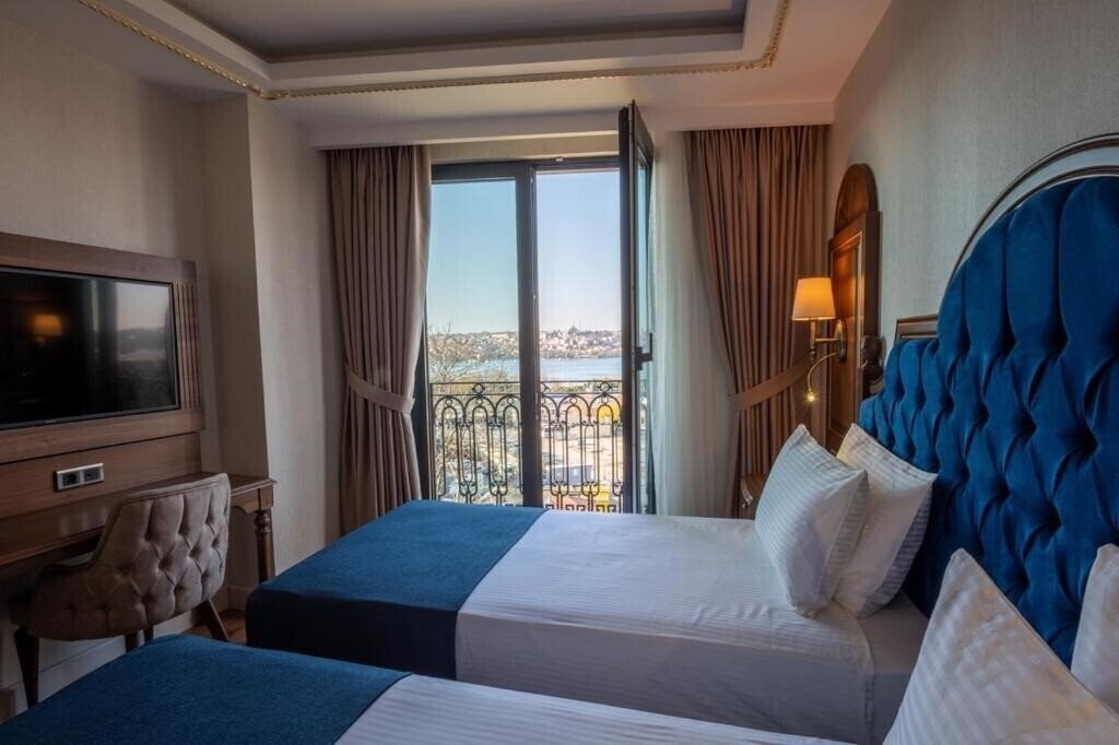 Вид BVS Bosphorus Hotel Pera (ex. Nova Plaza Pera, Nova Plaza Pera Hotel & Hamam) 4*