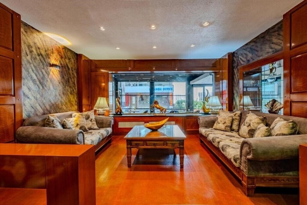 Территория Peak Star Hotel (ex. Eterno) 3*