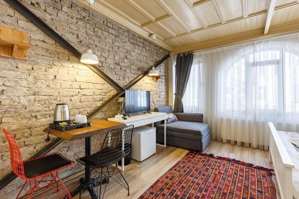 Панорама Miro Mansion 3*
