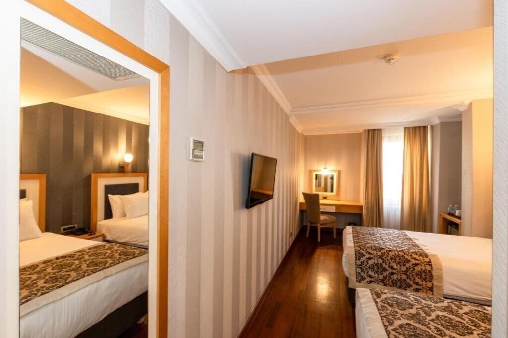 Картинка Crestium Prime Square (ex. Nova Plaza Taksim Square) 4*