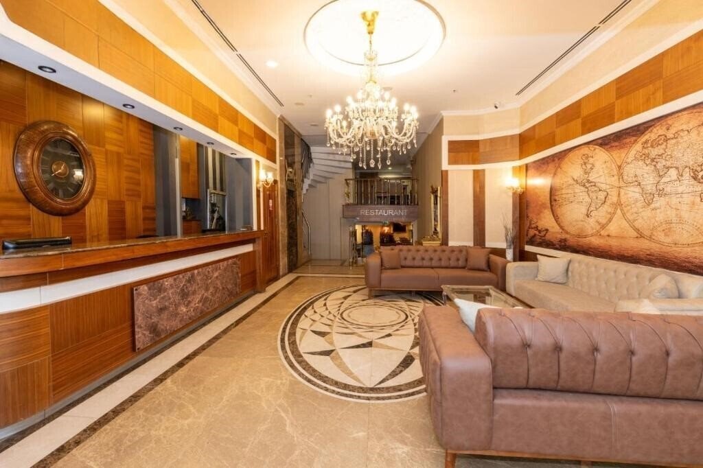 Территория Crestium Prime Square (ex. Nova Plaza Taksim Square) 4*