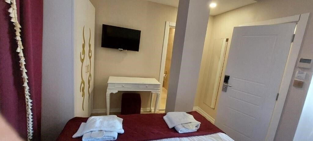Фото Boss To Hotel Taksim (ex. Bosstohotel, As Hotel Beyoglu, As Hotel Taksim, As Hotel Old City Taksim) 3*