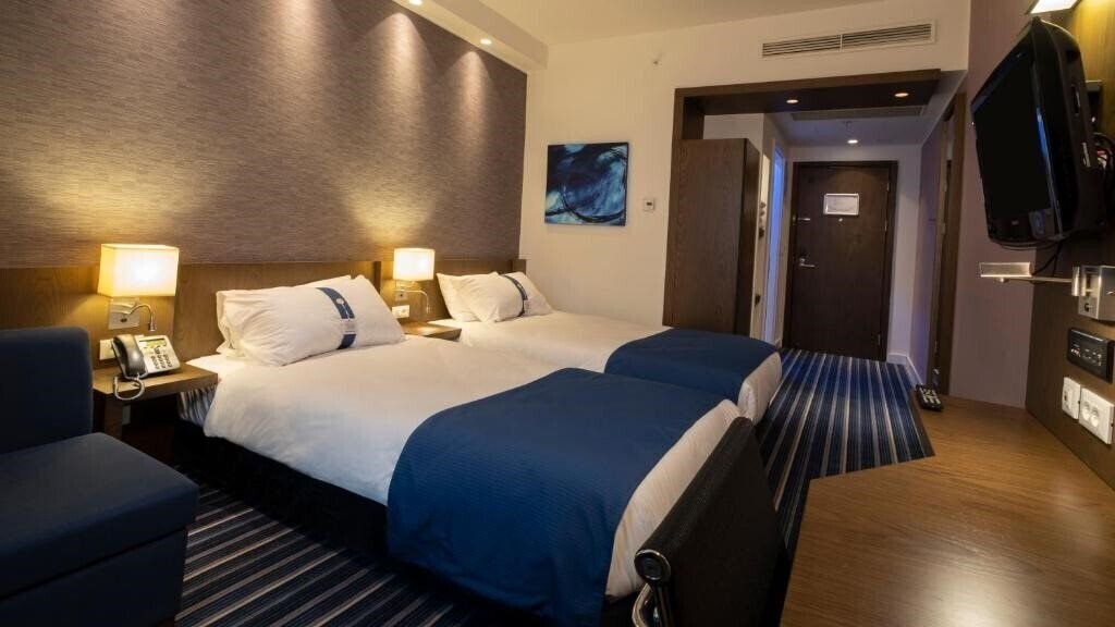 Панорама Fez Inn Hotel (ex. Holiday Inn Express Istanbul Ora) 3*