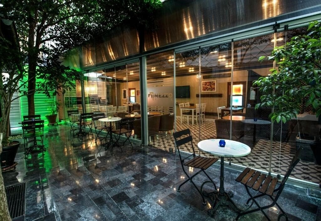 Фото Mezzo Hotel 1*