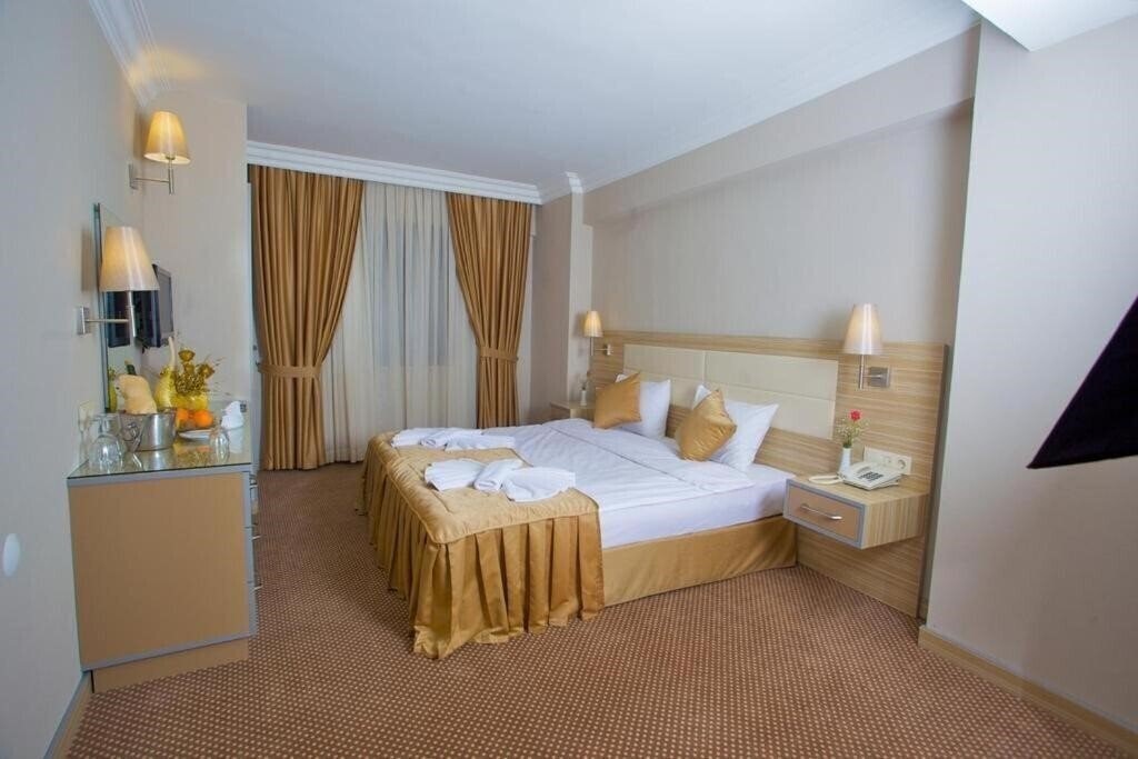 Вид New Emin Hotel 3*