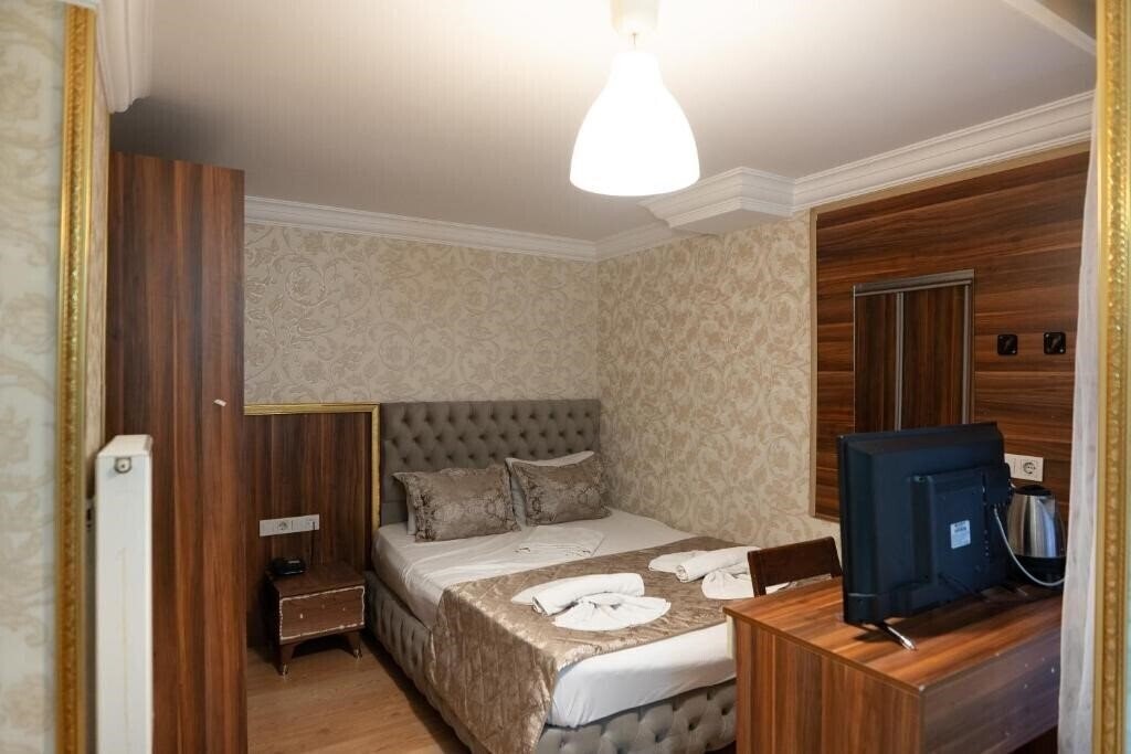 Панорама Angels Garden Hotel 3*
