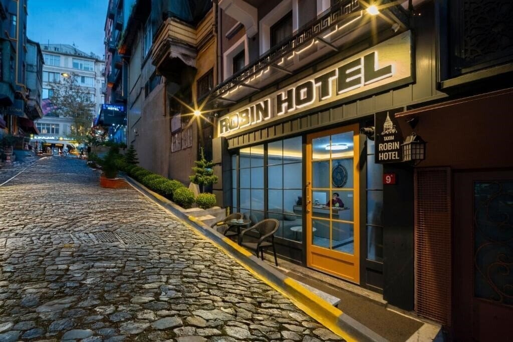 Готель Robin Hotel Istanbul 3*