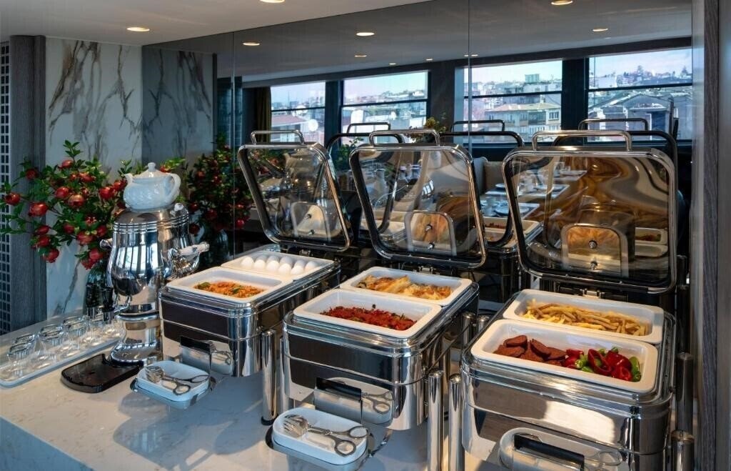 Панорама Lunet Old City Hotel 3*