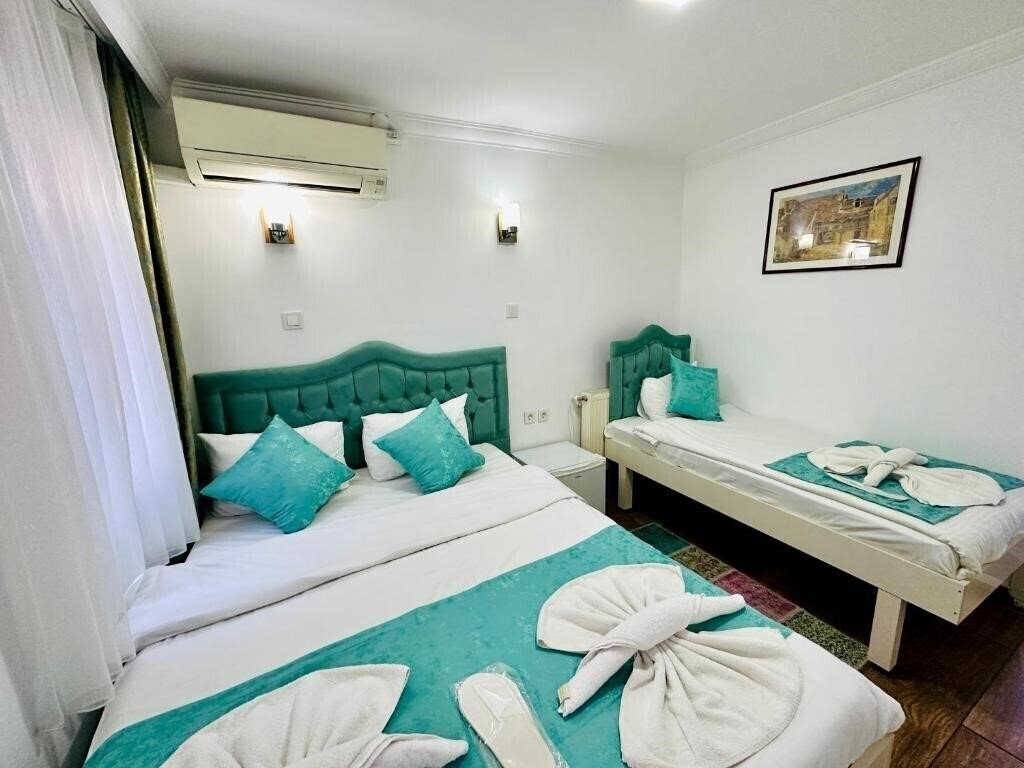 Апартаменти La Petite Maison Hotel 3*