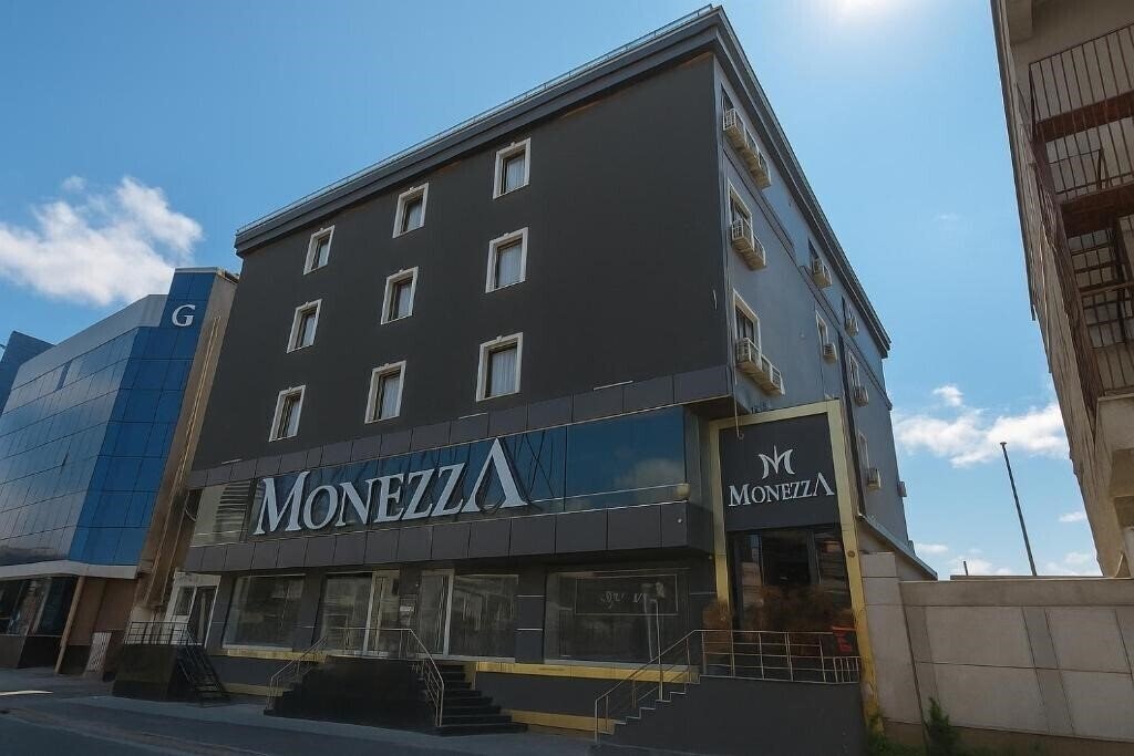 Отель Monezza Avcılar Hotel 3*