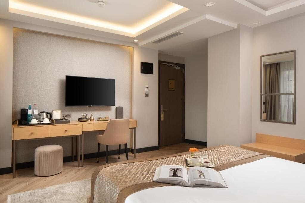 Апартаменти Me by Mula Hotel (ex. Motto by Mula Hotel) 4*