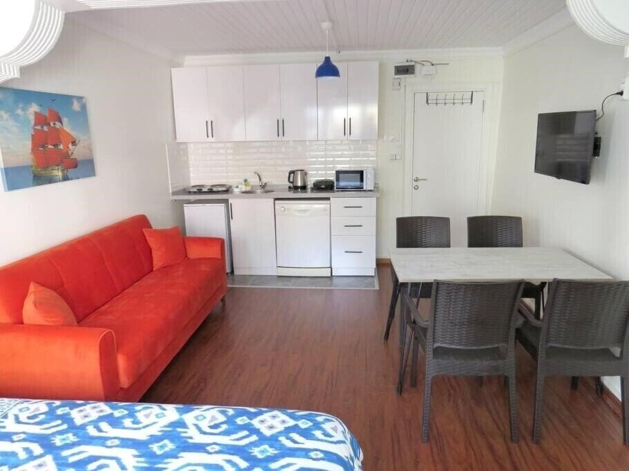 Панорама Istanberry — Royal Apartments 3*