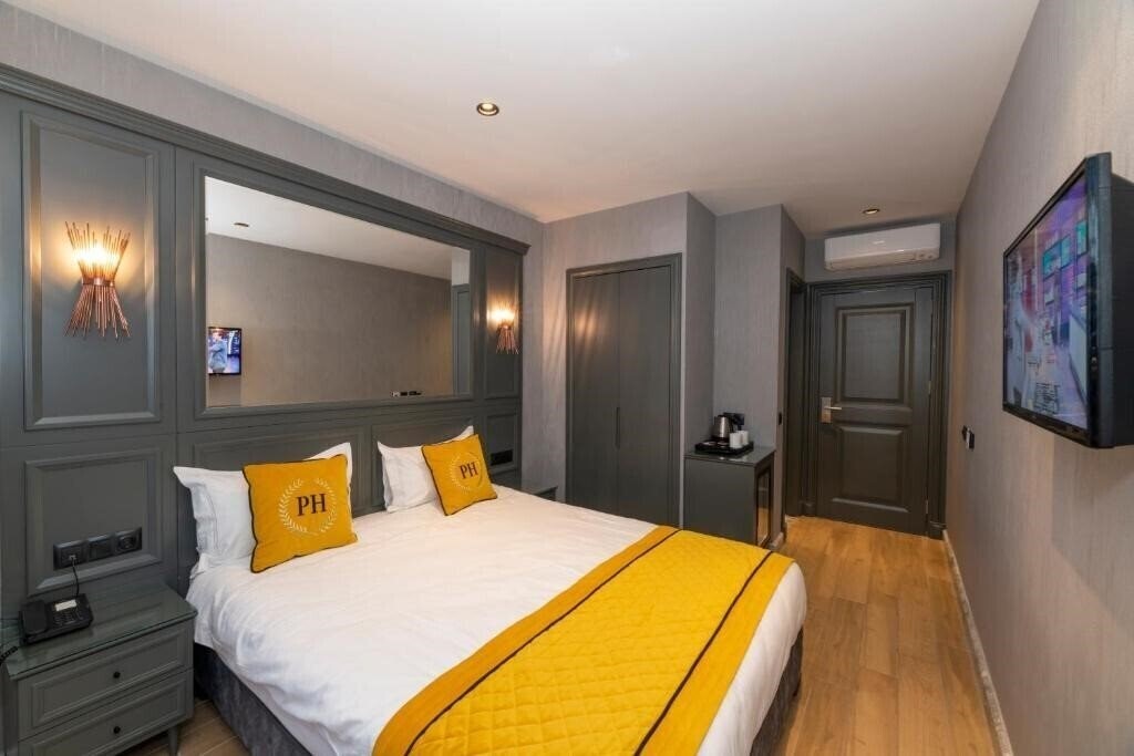 Отель Peri Hotel Taksim 2*