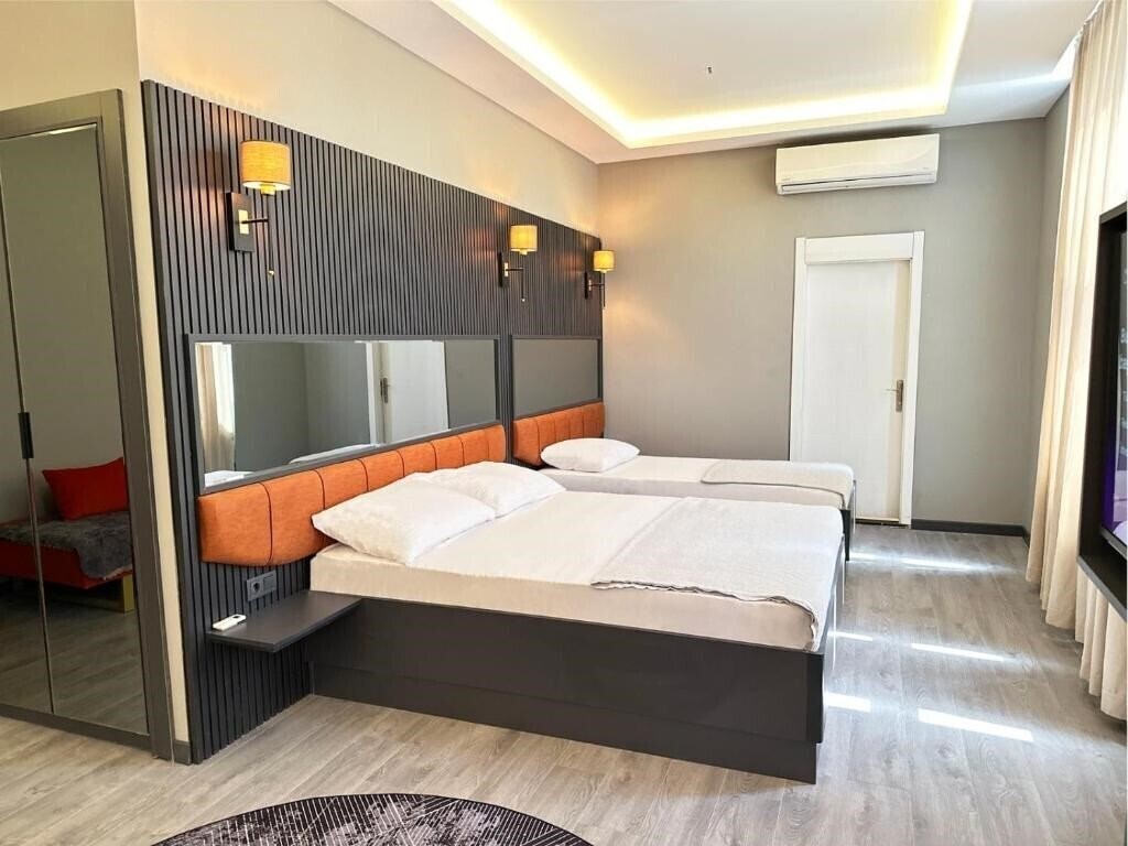 Фото 216 Palace Suite (ex. 216 Palace Maltepe) 3*