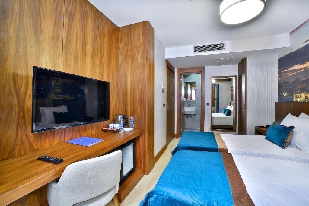 Панорама The Tango Hotel Taksim 3*