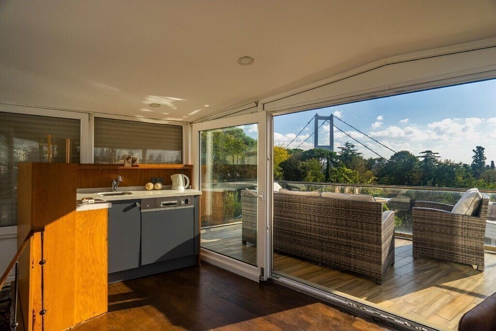 Панорама Bosphorus View Duplex with Terrace In Ortakoy 4*