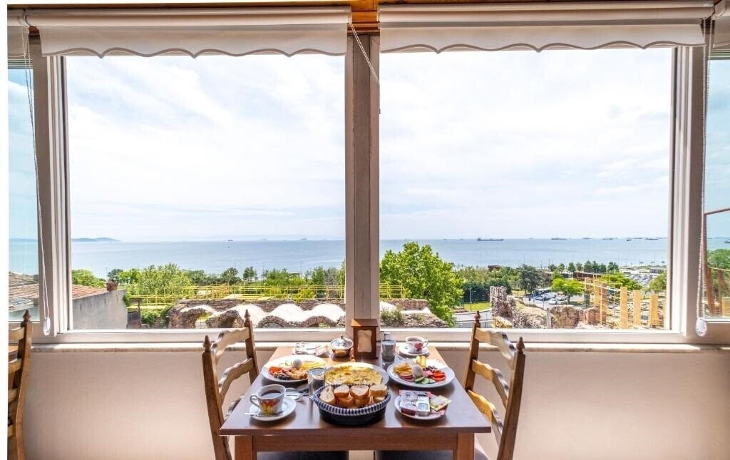 Панорама Sur Hotel Sultanahmet 3*