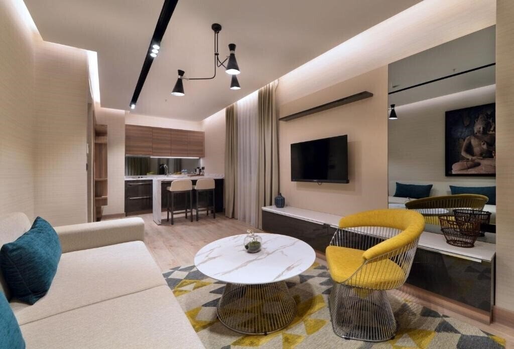 Вид Nish Palace Umraniye 4*