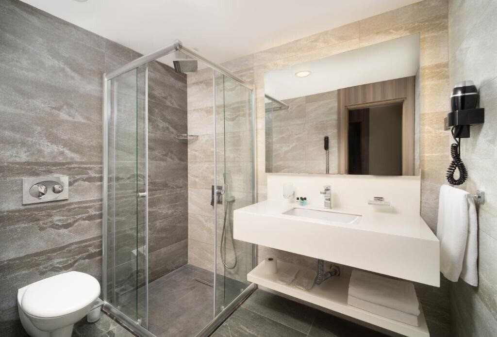 Территория Nish Palace Umraniye 4*