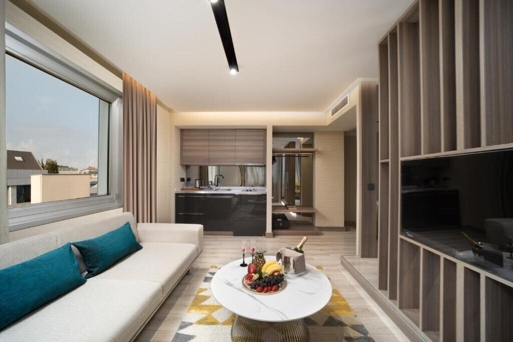 Панорама Nish Palace Umraniye 4*