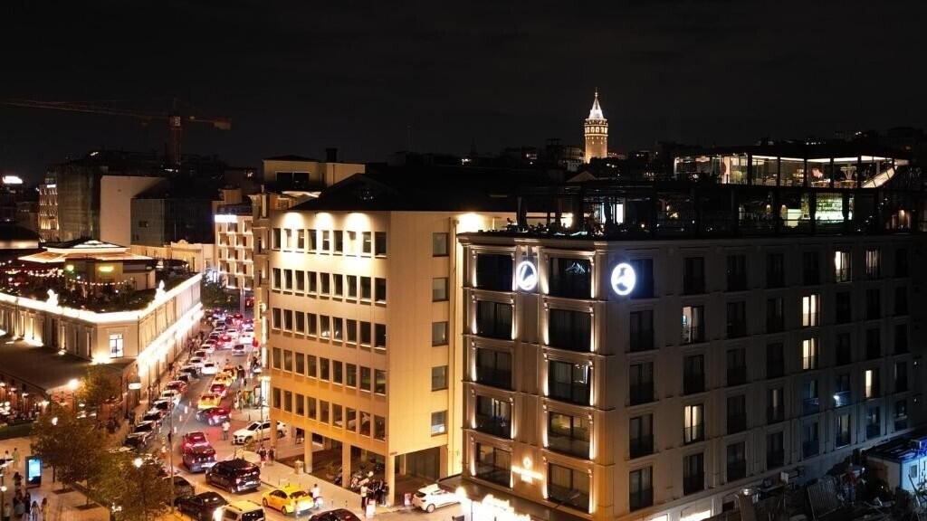 Апартаменти Pera Bosphorus Hotel 4*