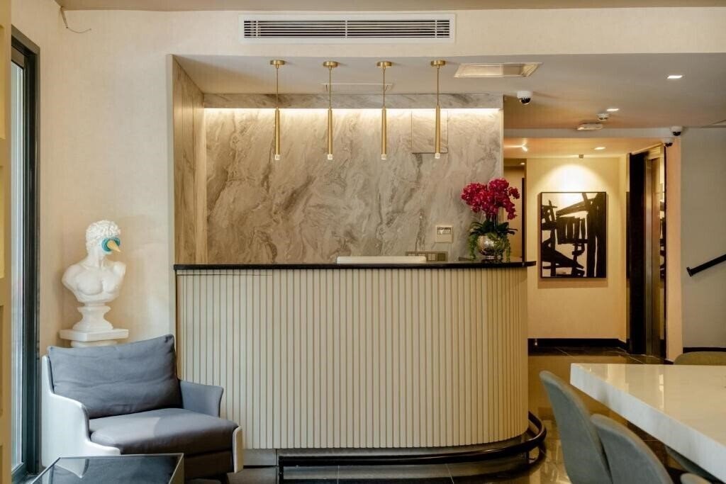 Территория The Row Suites Taksim 4*