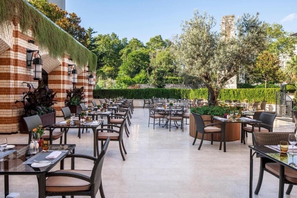 Апартаменты Divan Istanbul (ex. Divan Istanbul Hotel, Divan Hotel Istanbul, Divan Istanbul Hotel Taksim) 5*