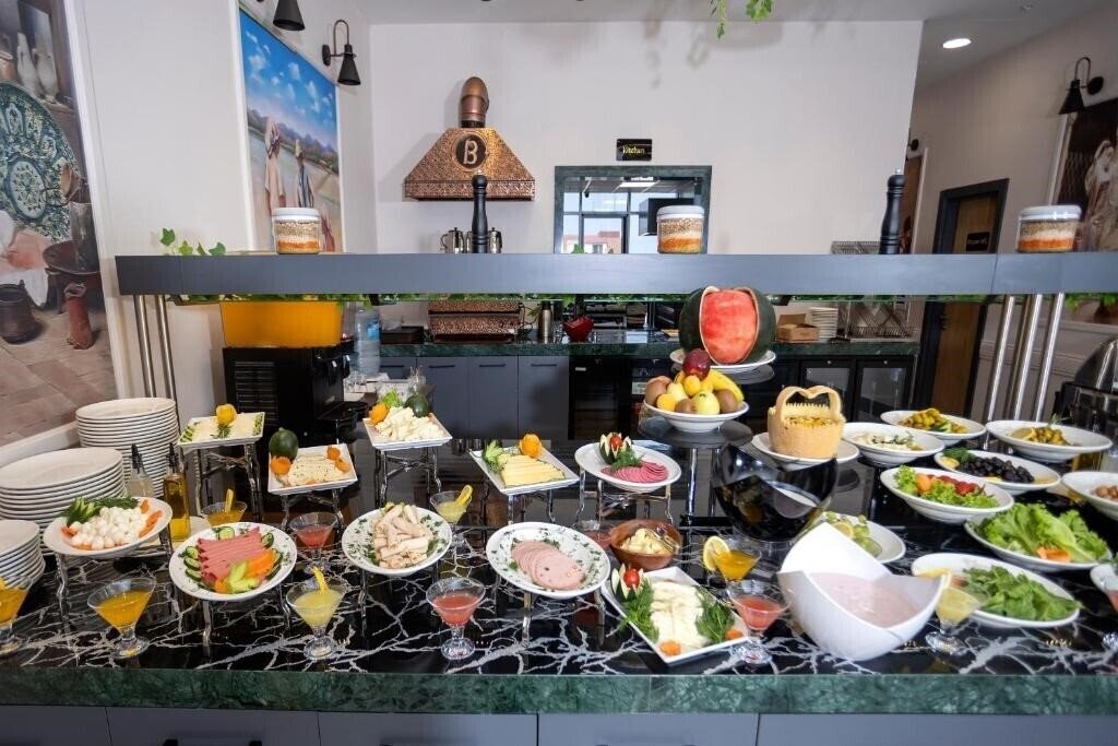 Апартаменты Bulton Deluxe Hotel Airport 3*