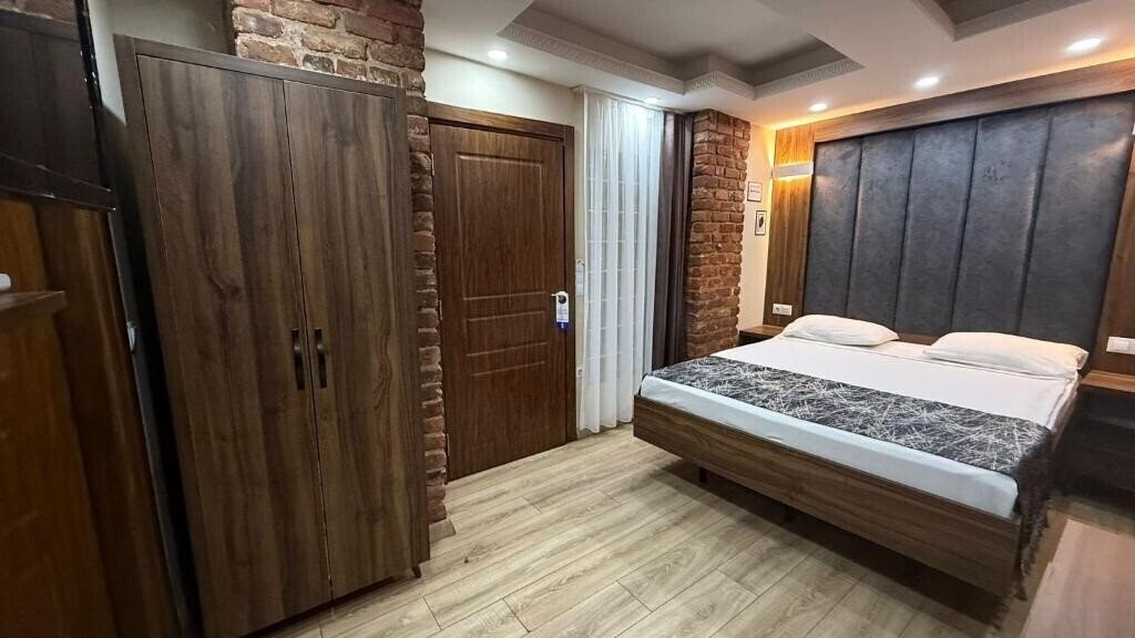 Територія Han Suite Hotel 3*