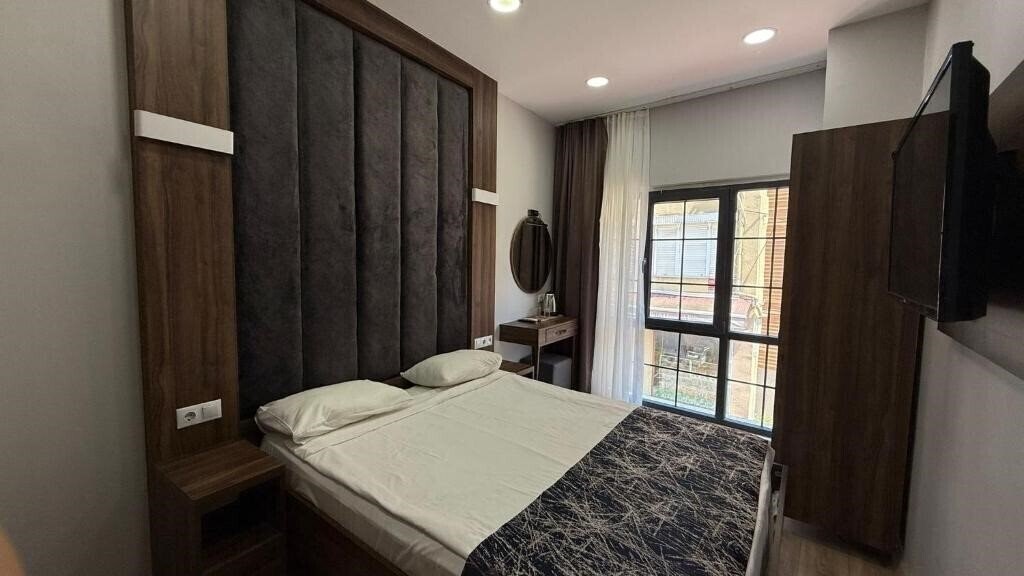 Панорама Han Suite Hotel 3*