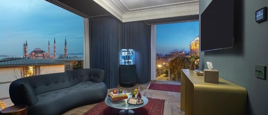 Отель Hotel Komana Binbirdirek 3*