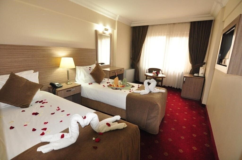 Территория Buyuk Sahinler 4*