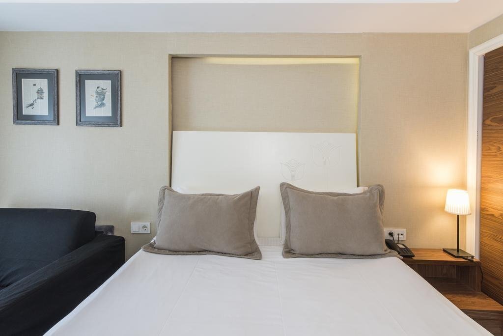 Апартаменти Astor Hotel 3*