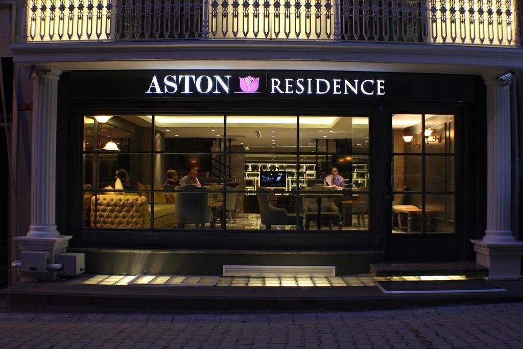 Готель Astor Hotel 3*