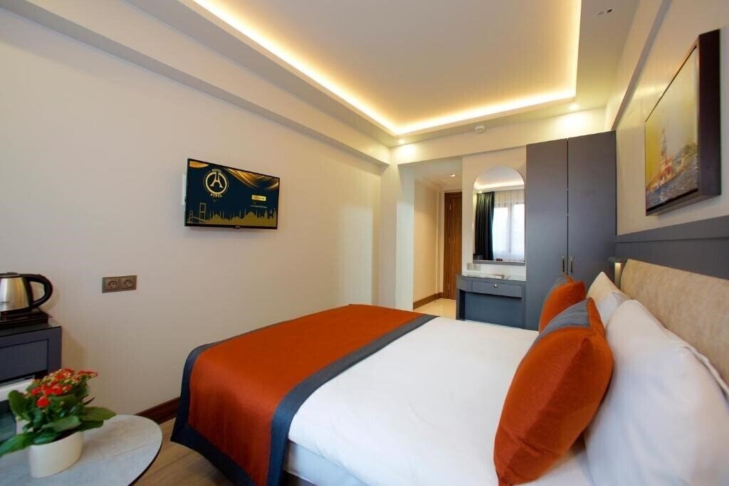Апартаменти Eyfel Hotel 3*