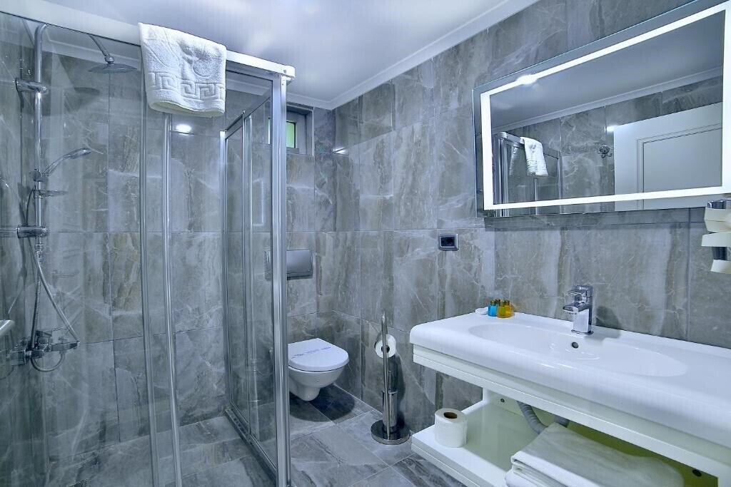 Апартаменты Monaco Hotel 3*
