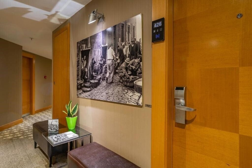 Территория Point Hotel Taksim 4*