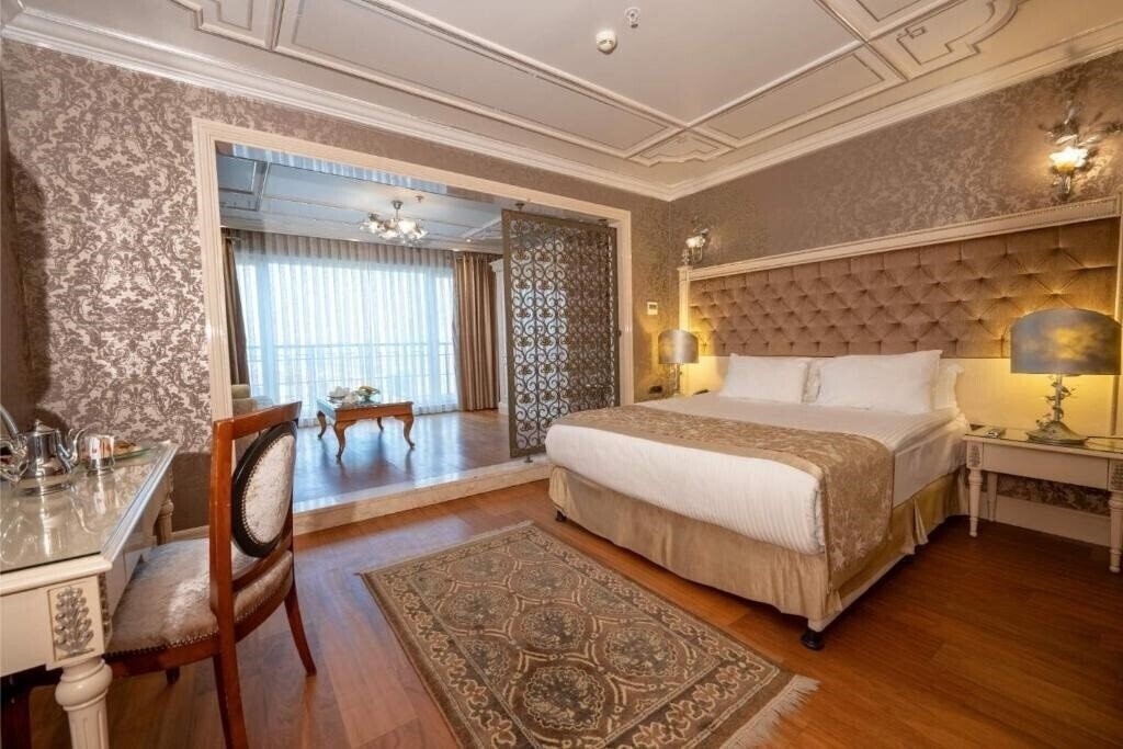 Вид The Central Palace Taksim 4*