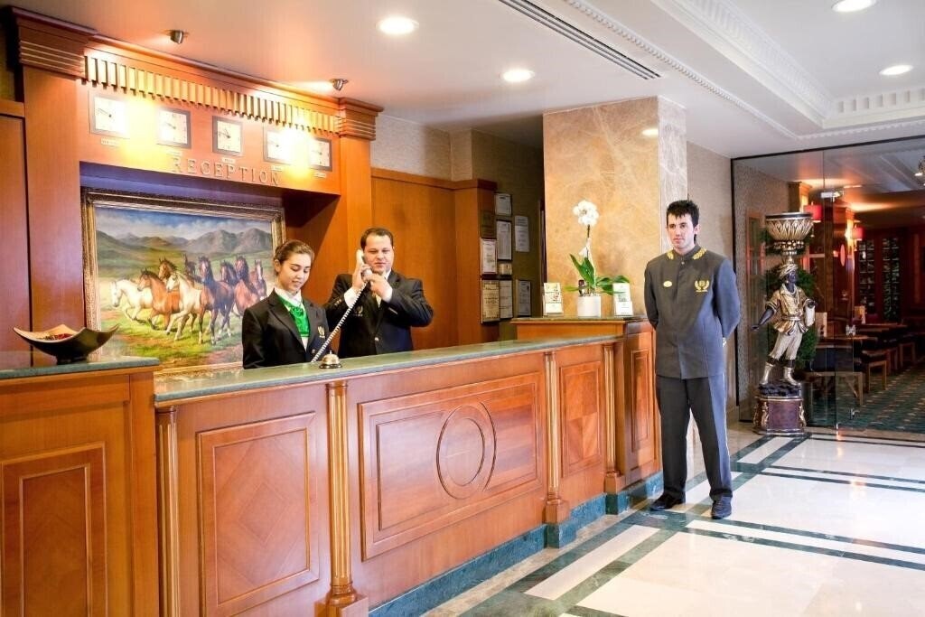 Територія Oran Hotel 4*