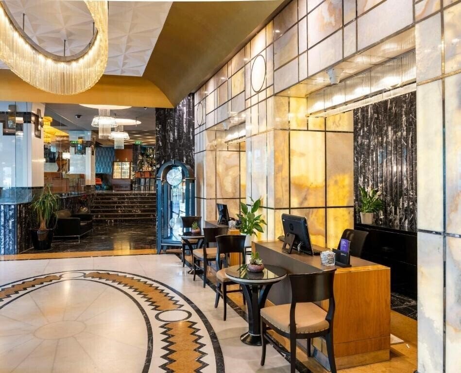 Панорама Radisson Blu Hotel Istanbul Pera 5*