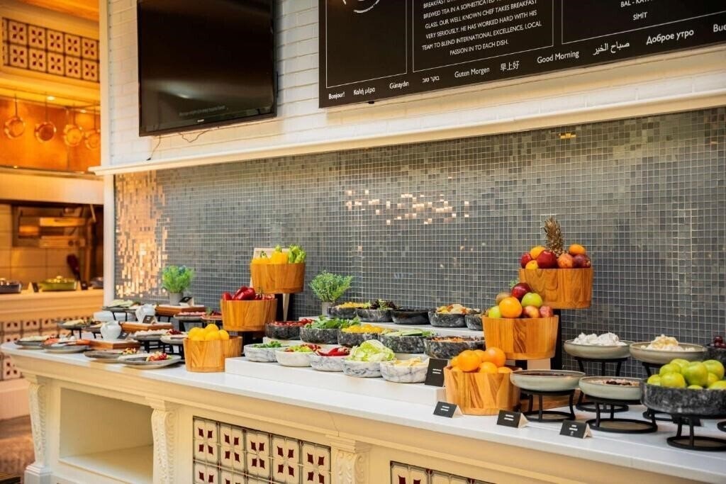 Територія Radisson Blu Hotel Istanbul Pera 5*