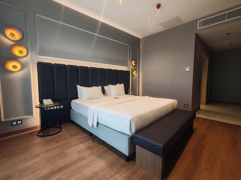 Територія Isg Airport Hotel 4*