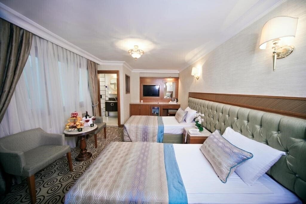 Панорама Grand Asiyan Hotel 4*