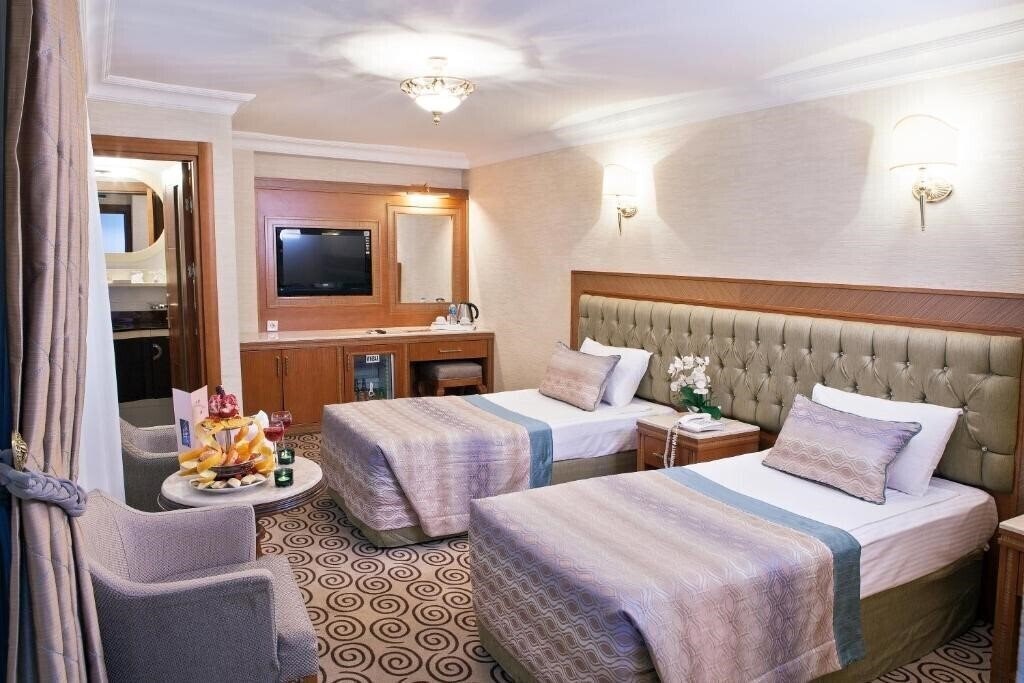 Территория Grand Asiyan Hotel 4*