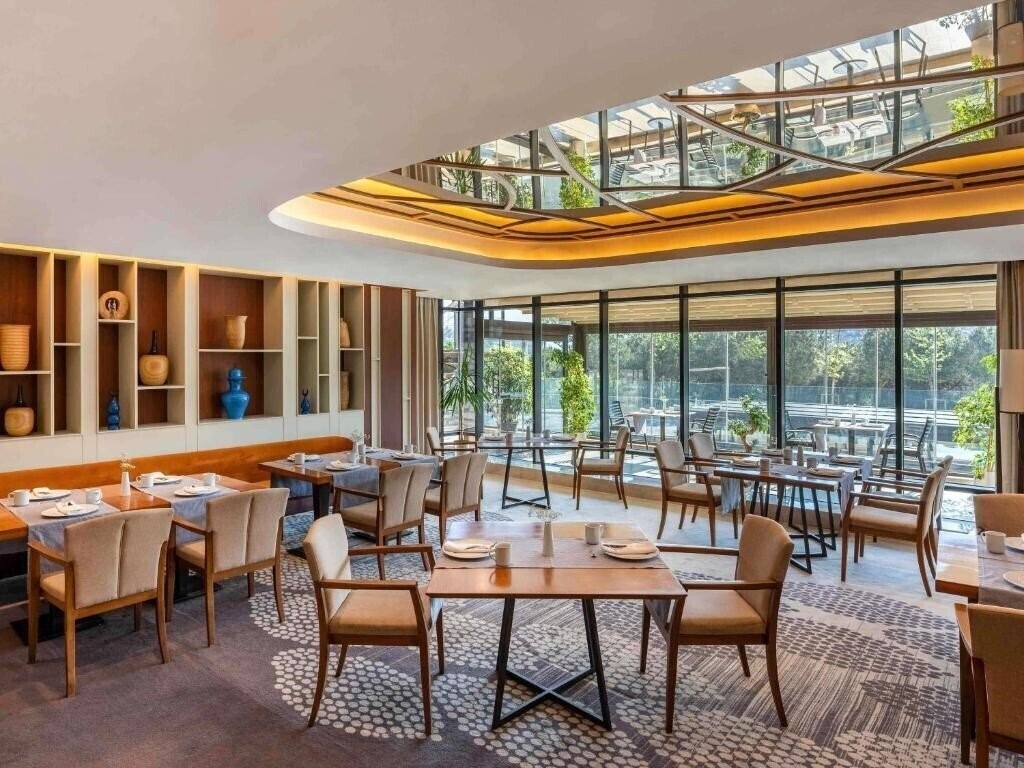 Картинка Movenpick Hotel Istanbul Golden Horn 5*