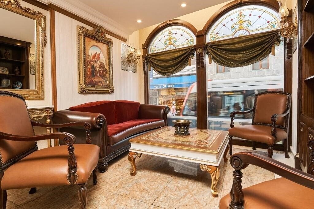 Територія Best Western Empire Palace (ex. Best Western Empire Palace Hotel & SPA, BW Empire Palace Hotel) 4*